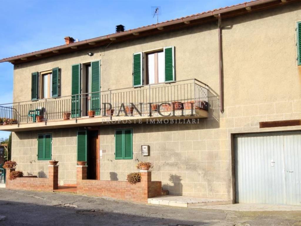 casa indipendente in vendita ad Asciano
