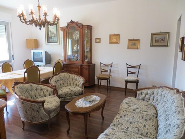 appartamento in vendita ad Asciano in zona Arbia