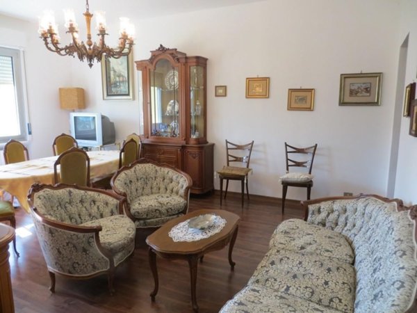 appartamento in vendita ad Asciano in zona Arbia