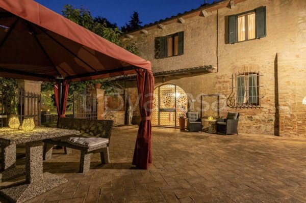 casa indipendente in vendita ad Asciano