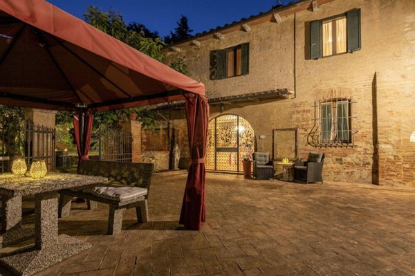 casa indipendente in vendita ad Asciano