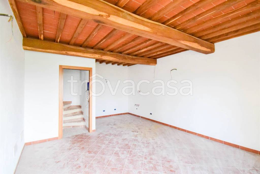 appartamento in vendita ad Asciano in zona Arbia