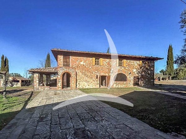 casa indipendente in vendita ad Asciano