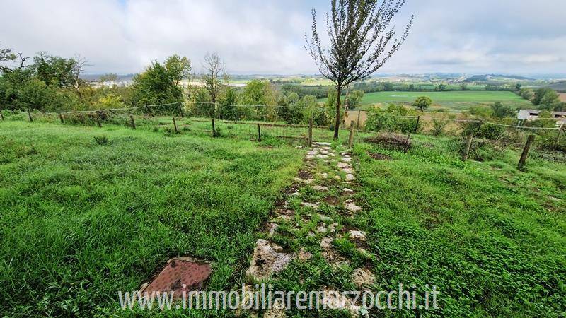 casa indipendente in vendita ad Asciano