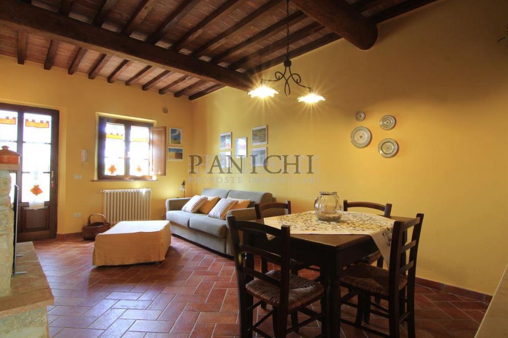 casa indipendente in vendita ad Asciano