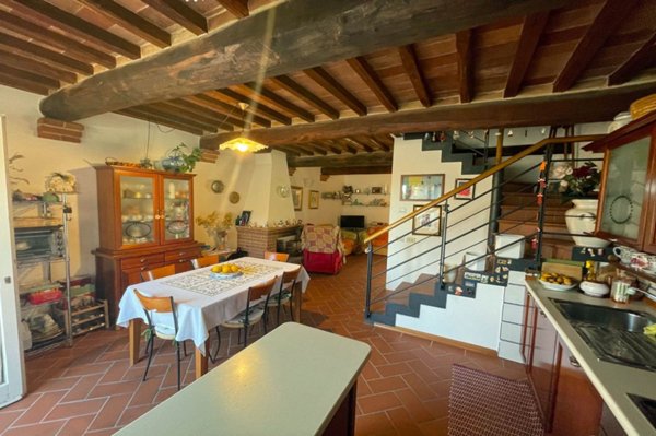 casa indipendente in vendita ad Asciano
