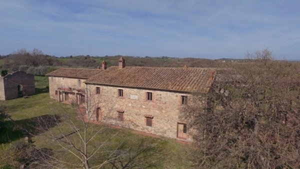 casa indipendente in vendita ad Asciano