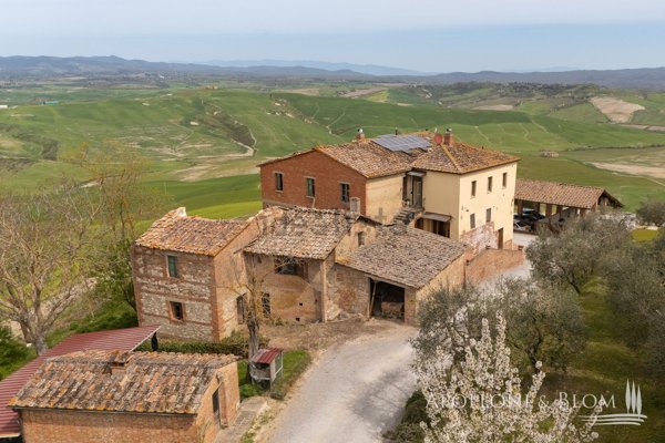 casa indipendente in vendita ad Asciano