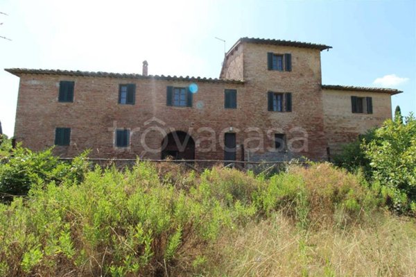 terreno edificabile in vendita ad Asciano in zona Arbia