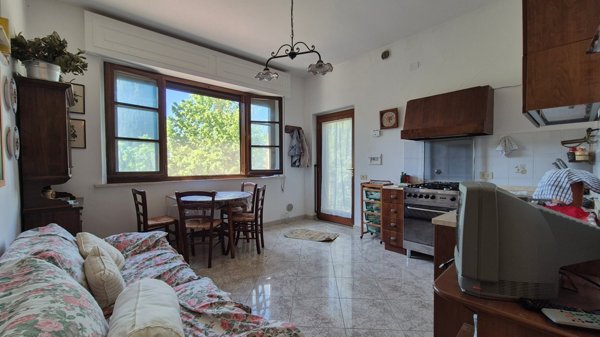 appartamento in vendita ad Asciano in zona Torre a Castello
