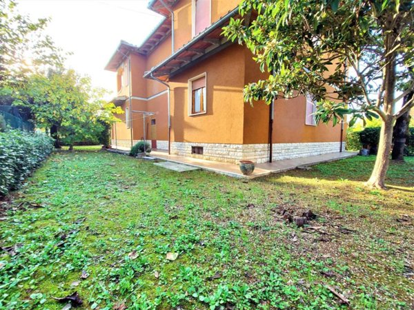 casa indipendente in vendita ad Asciano