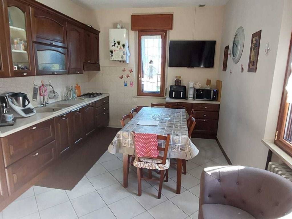 appartamento in vendita ad Asciano