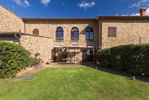 casa indipendente in vendita ad Asciano