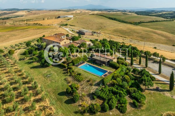 casale in vendita ad Asciano