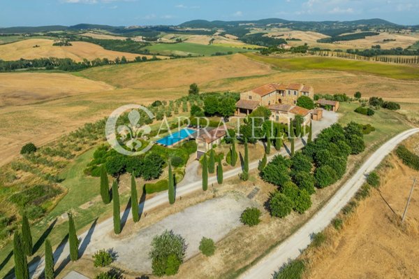 casale in vendita ad Asciano