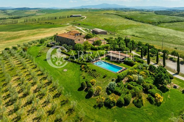 casale in vendita ad Asciano