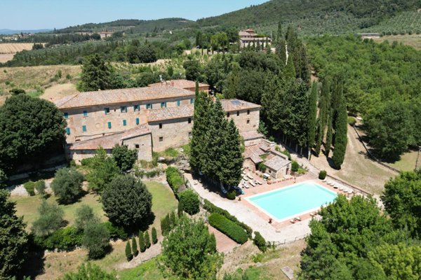 casale in vendita ad Asciano
