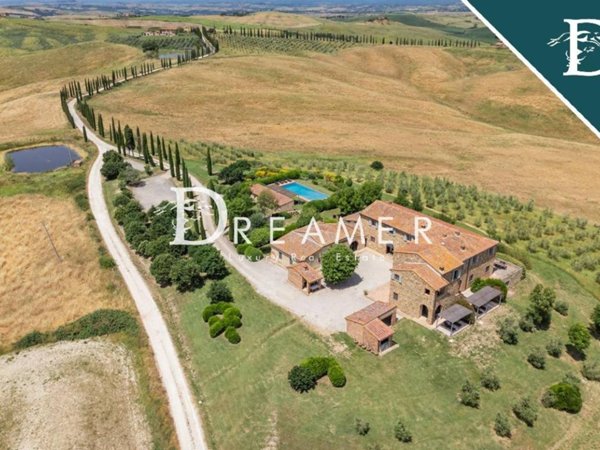 casa indipendente in vendita ad Asciano