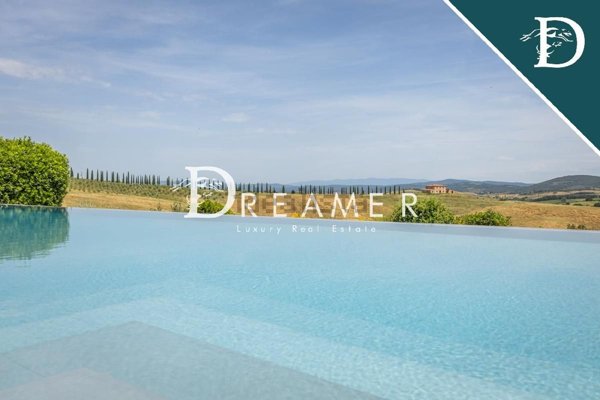 casale in vendita ad Asciano