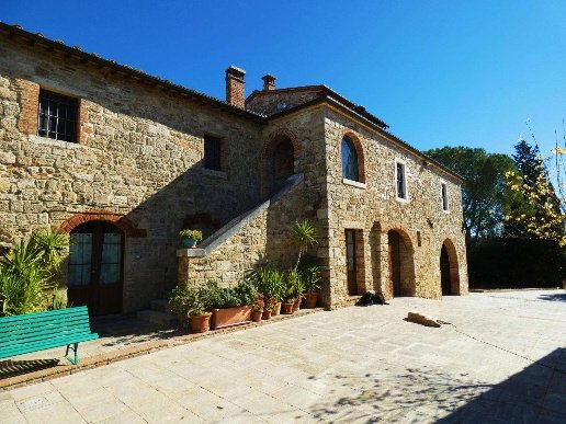 casale in vendita ad Asciano