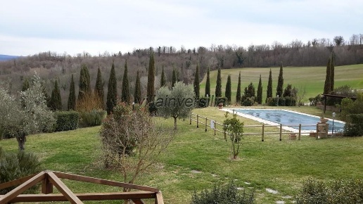 casa indipendente in vendita ad Asciano