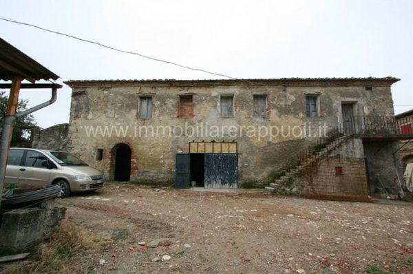 casa indipendente in vendita ad Asciano