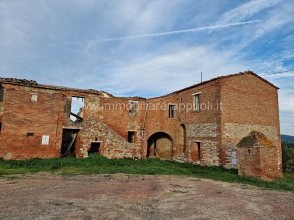 casa indipendente in vendita ad Asciano