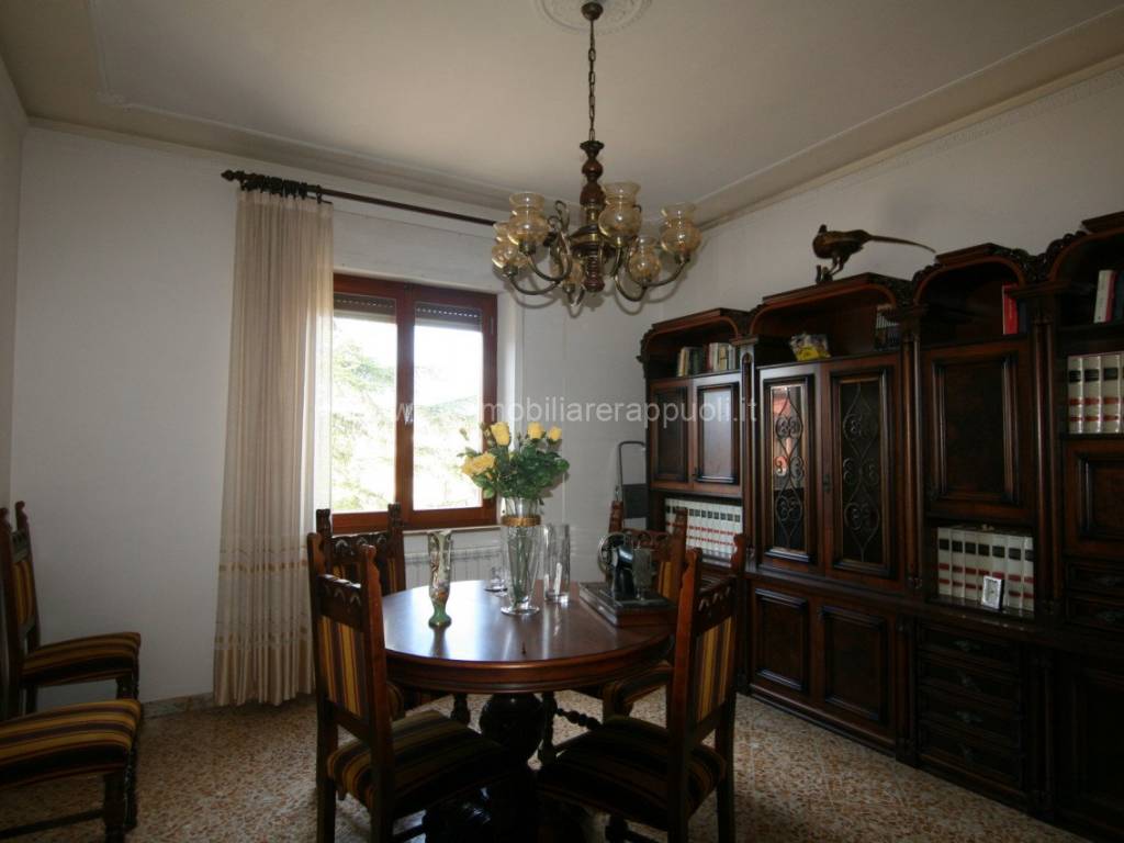 casa indipendente in vendita ad Asciano