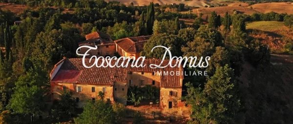 casale in vendita ad Asciano