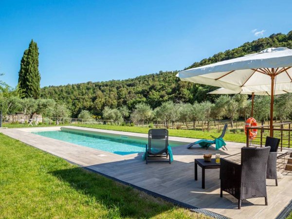casa indipendente in vendita ad Asciano