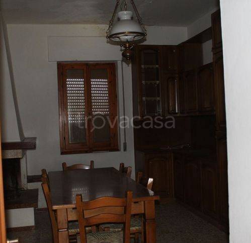 casa indipendente in vendita ad Asciano