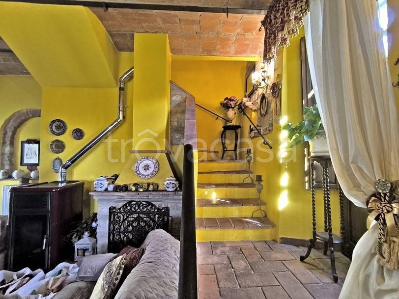 appartamento in vendita ad Asciano