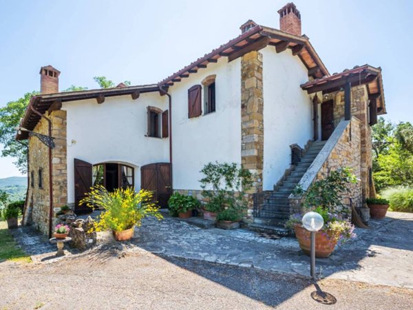 casa indipendente in vendita ad Asciano