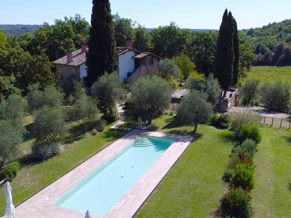 casa indipendente in vendita ad Asciano