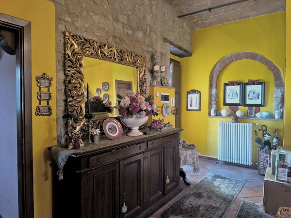 casa indipendente in vendita ad Asciano