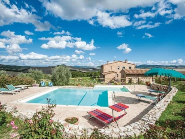 casa indipendente in vendita ad Asciano