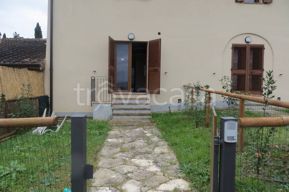 casa indipendente in vendita ad Asciano