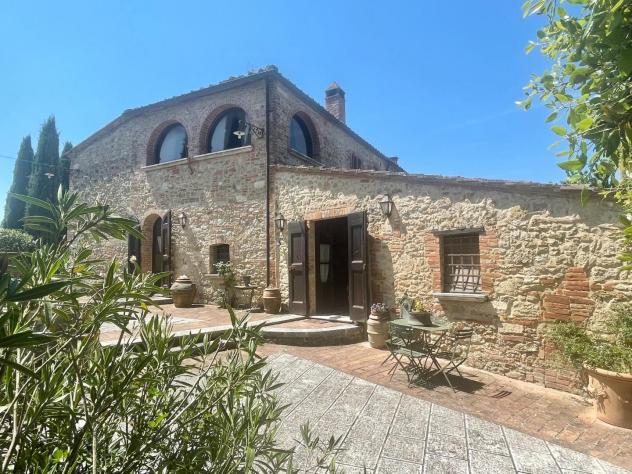 casa indipendente in vendita ad Asciano