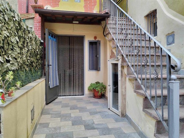 casa indipendente in vendita ad Asciano