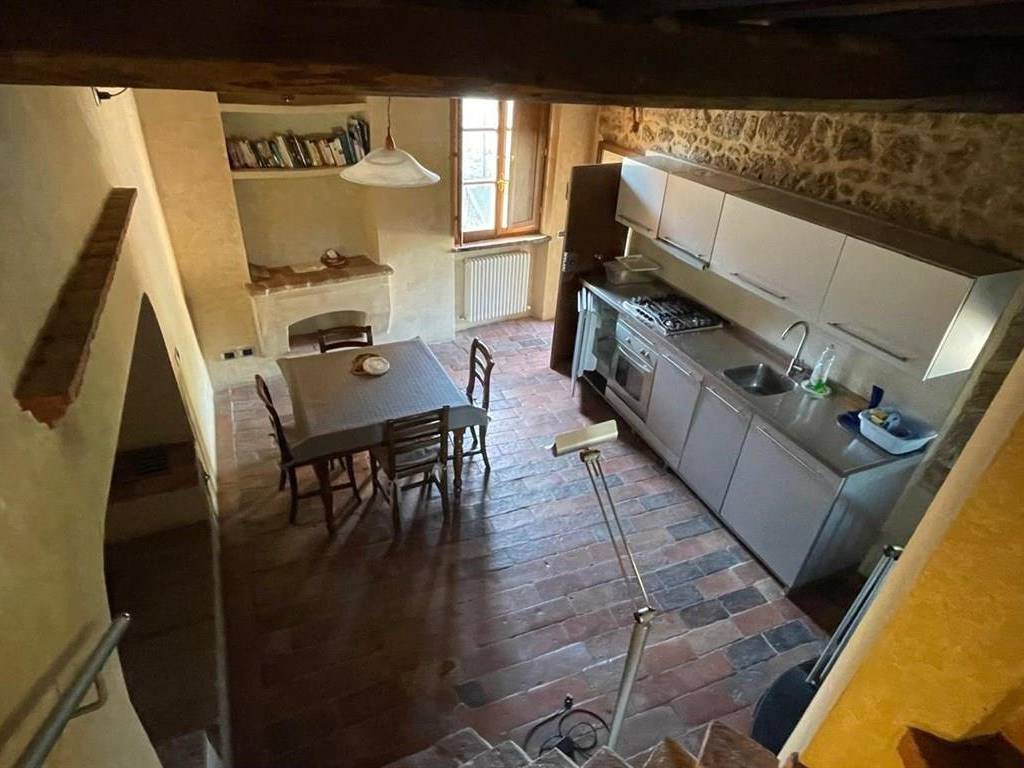 intera palazzina in vendita ad Asciano