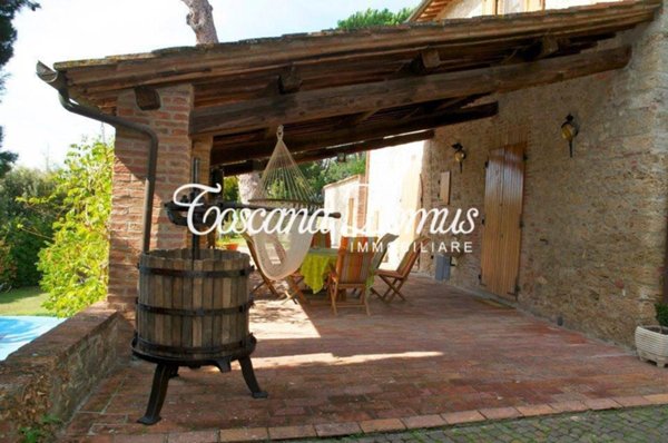 casale in vendita ad Asciano