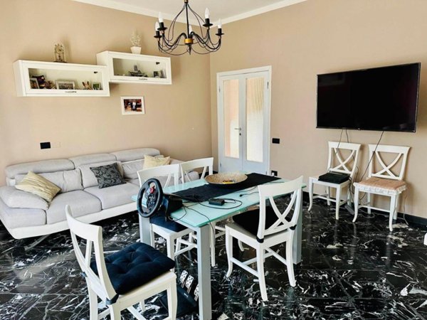 appartamento in vendita ad Asciano in zona Arbia