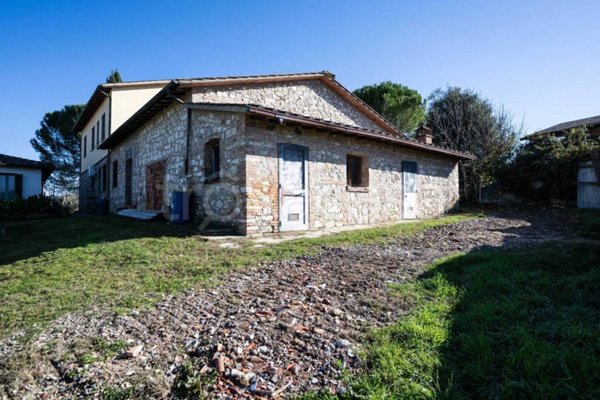 casa indipendente in vendita ad Asciano