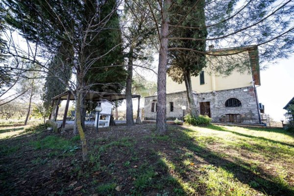 casa indipendente in vendita ad Asciano