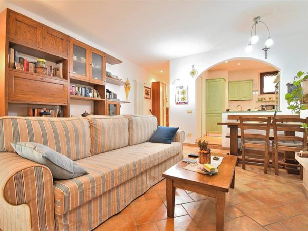 appartamento in vendita ad Asciano in zona Arbia