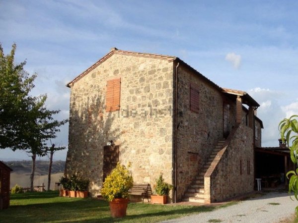 casale in vendita ad Asciano