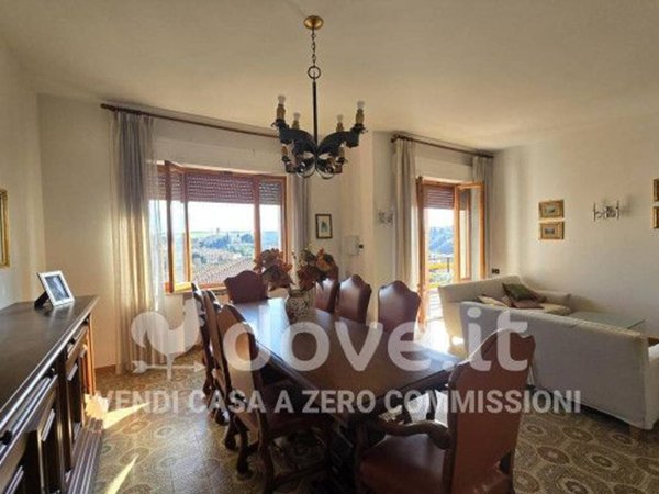 casa indipendente in vendita ad Asciano