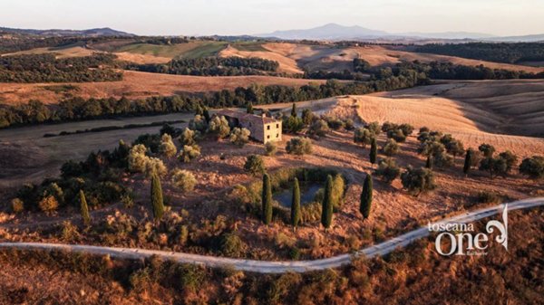 casa indipendente in vendita ad Asciano