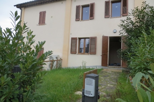 casa indipendente in vendita ad Asciano