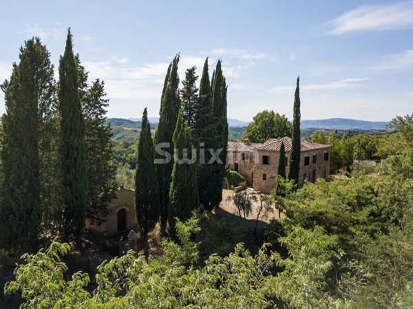 casa indipendente in vendita ad Asciano